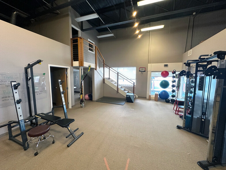 More Photos Of 185 Ocean St, South Portland Freestanding For Lease
