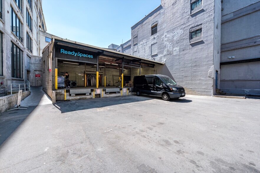 More Photos Of 184-10-184-60 Jamaica Ave, Jamaica Manufacturing For Lease