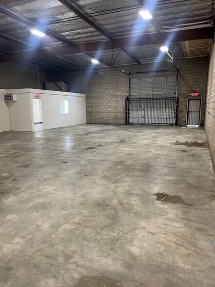 More Photos Of 1600 Chico Ave, South El Monte Warehouse For Lease
