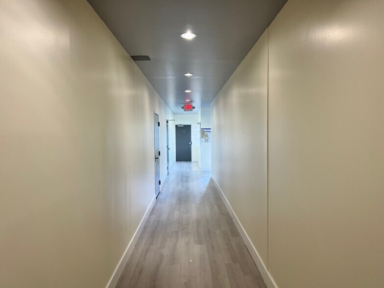 More Photos Of 401 Roland Way, Oakland Office For Sale