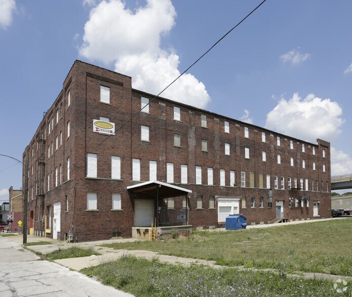 Primary Photo Of 409 S Center St, Bloomington Warehouse For Lease
