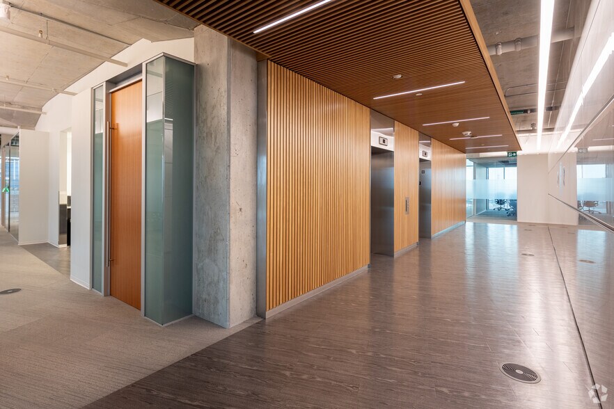 More Photos Of 7070 Derrycrest Dr, Mississauga Office For Lease