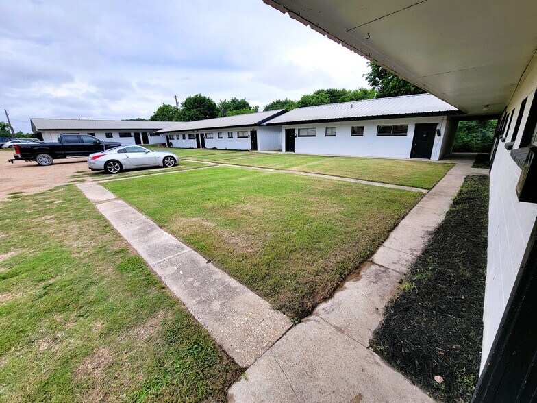 Primary Photo Of 311 E Bryce Dr, Killeen Apartments For Sale