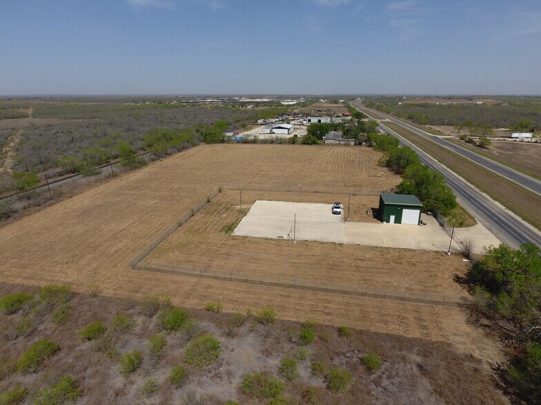 More Photos Of 6889 US-281, Pleasanton Land For Sale