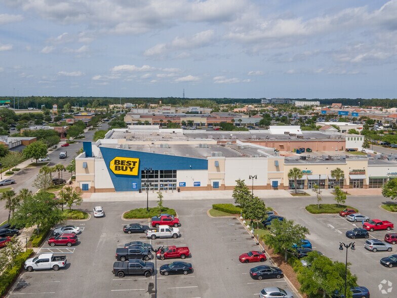 More Photos Of 13249-13275 City Square Dr, Jacksonville Unknown For Lease