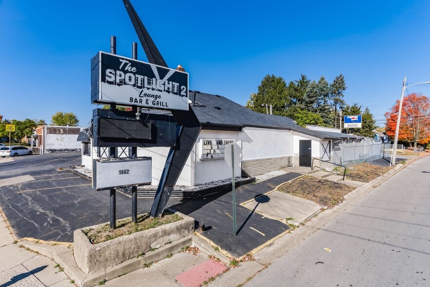 More Photos Of 1662 W Mound St, Columbus Restaurant For Sale