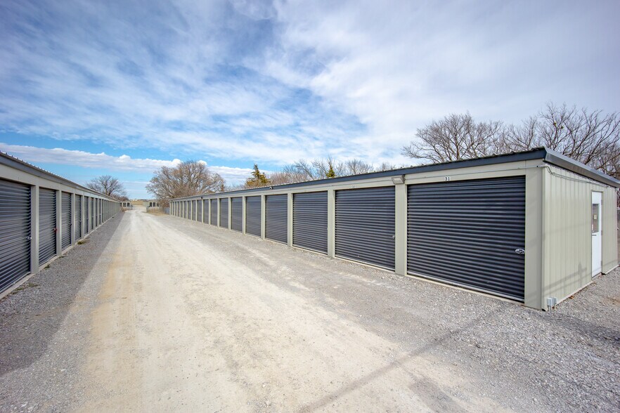More Photos Of 6240 US Hwy 277, Elgin Industrial For Sale