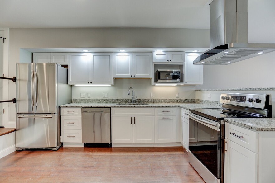 More Photos Of 218 W Main St, Urbana Office For Sale