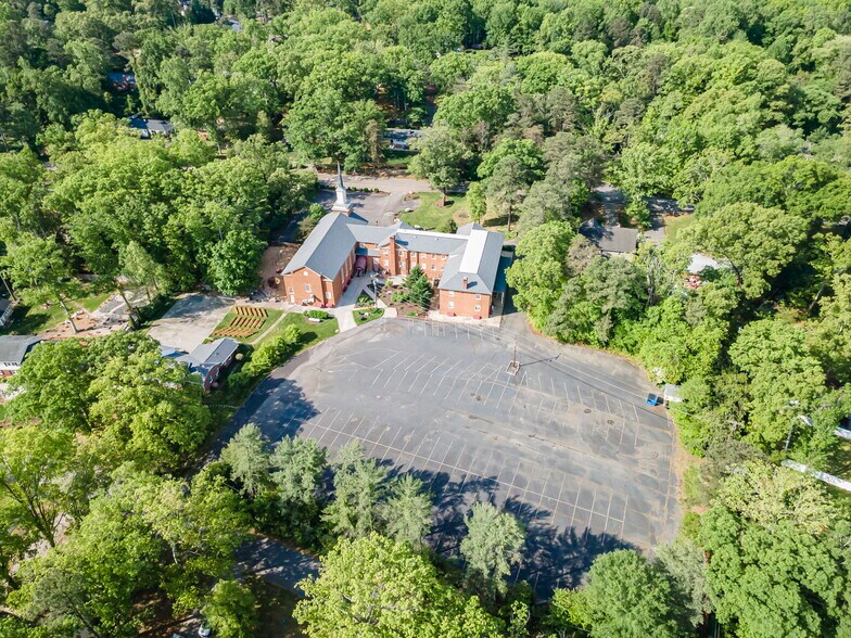 More Photos Of 7740 Cherokee Rd, Richmond Religious Facility For Sale