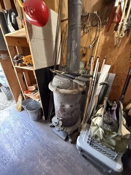 More Photos Of NHN (Nizina Road) McCarthy, Glennallen Specialty For Sale