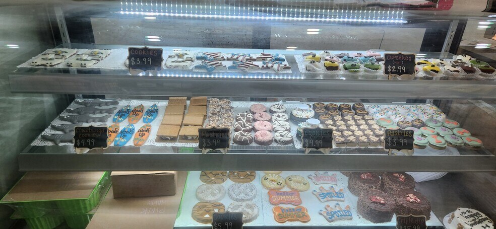 More Photos Of 218-220 S Myrtle Ave, Monrovia Storefront Retail Office For Lease