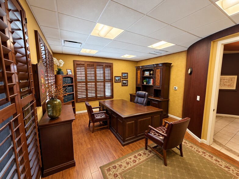More Photos Of 343 W Roosevelt St, Phoenix Office For Sale