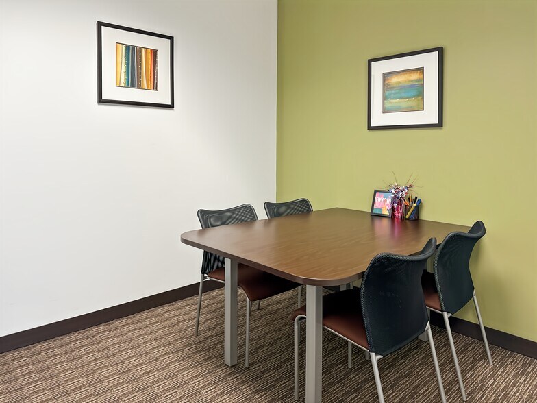 More Photos Of 100 Enterprise Dr, Rockaway Coworking Space