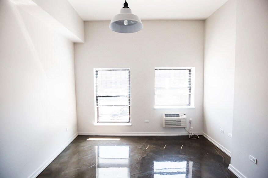 More Photos Of 1136 W Wilson Ave, Chicago Apartments For Sale