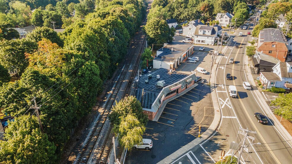 More Photos Of 139 Dodge St, Beverly Storefront For Sale