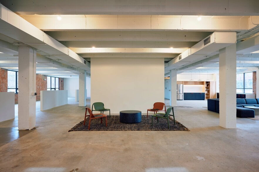 More Photos Of 14 W 3rd St, Kansas City Office For Lease