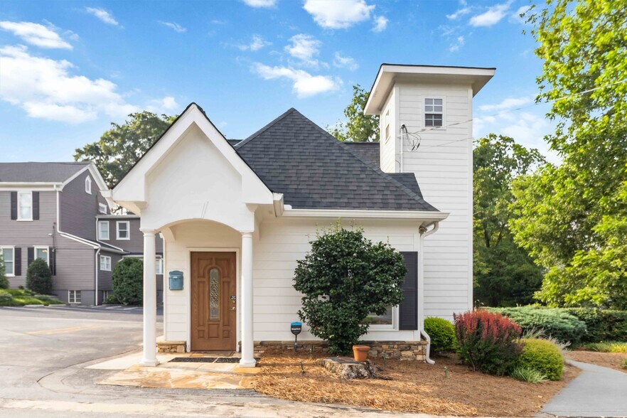 More Photos Of 517 Green St, Gainesville Office For Lease