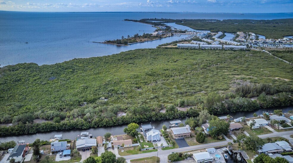 More Photos Of 3225 W Shell Point Rd, Ruskin Apartments For Sale