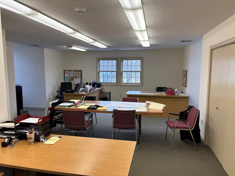 More Photos Of 1369 Southford Rd, Southbury General Retail For Sale