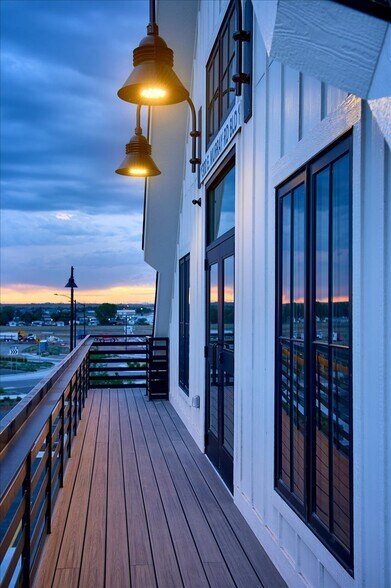 More Photos Of 1775 Goodnight Trl, Cheyenne Flex For Lease