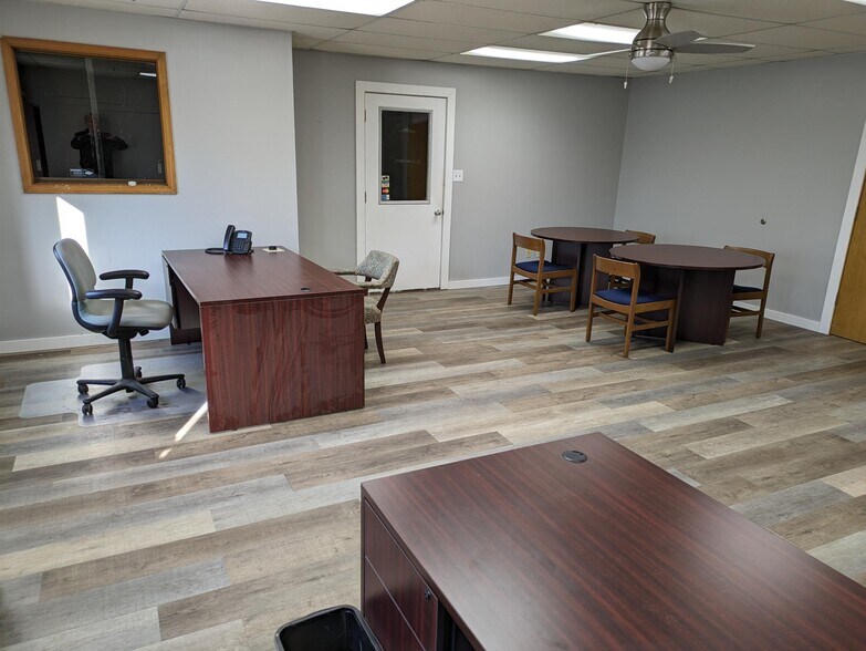 More Photos Of 5489 Red Arrow Hwy, Stevensville Distribution For Lease