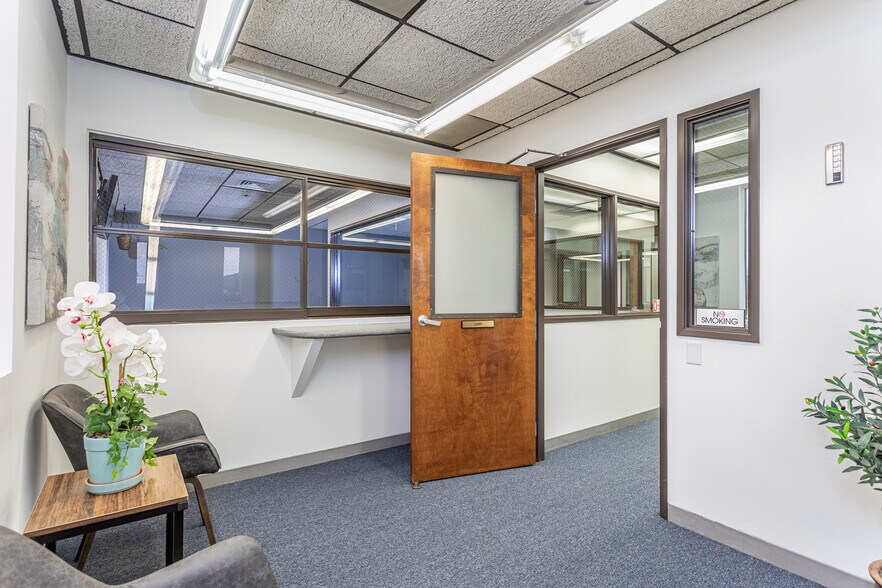 More Photos Of 132-142 W Verdugo Ave, Burbank Unknown For Lease