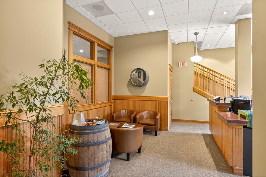 More Photos Of 700 E 1st St, Newberg Storefront Retail Residential For Sale