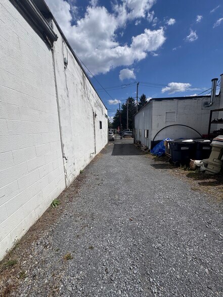 More Photos Of 1306 Broadway, Albany Manufacturing For Sale
