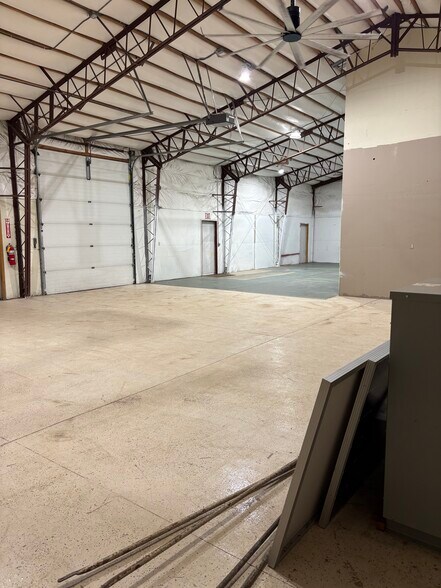More Photos Of 6256 34th Ave NW, Rochester Warehouse For Sale