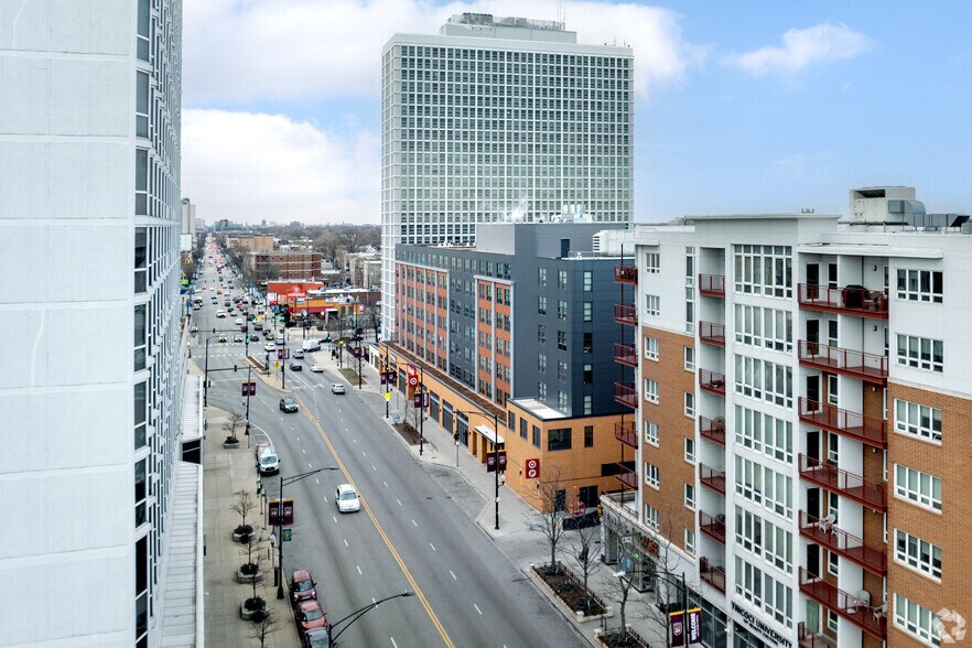 More Photos Of 6418 N Sheridan Rd, Chicago Apartments For Lease