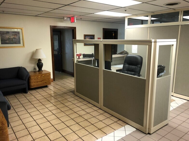 More Photos Of 2830 Cleveland Ave NW, Canton Warehouse For Lease