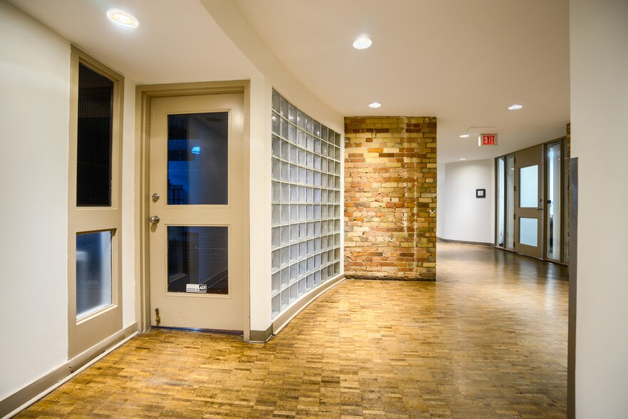 More Photos Of 45-55 Colborne St, Toronto Office For Lease