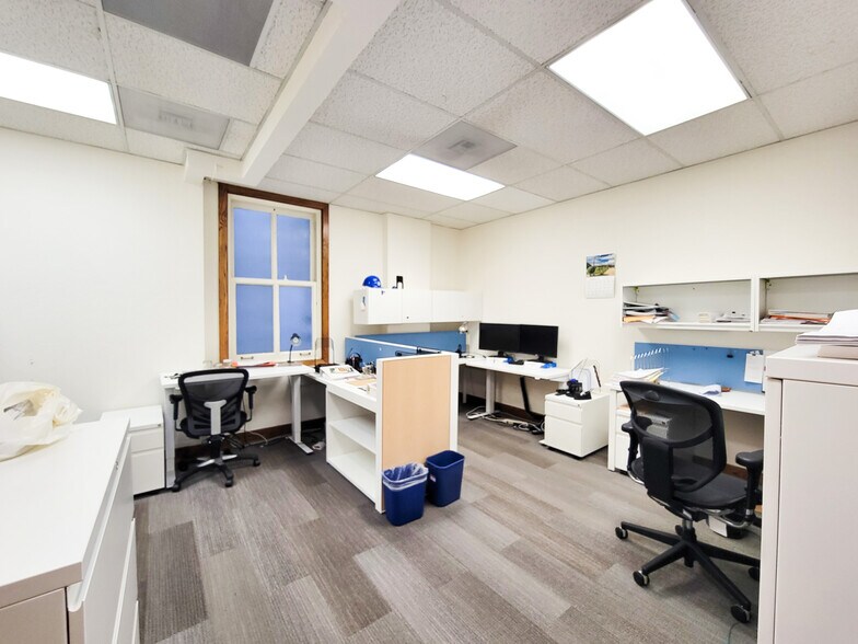 More Photos Of 45-49 Powell St, San Francisco Loft Creative Space For Lease