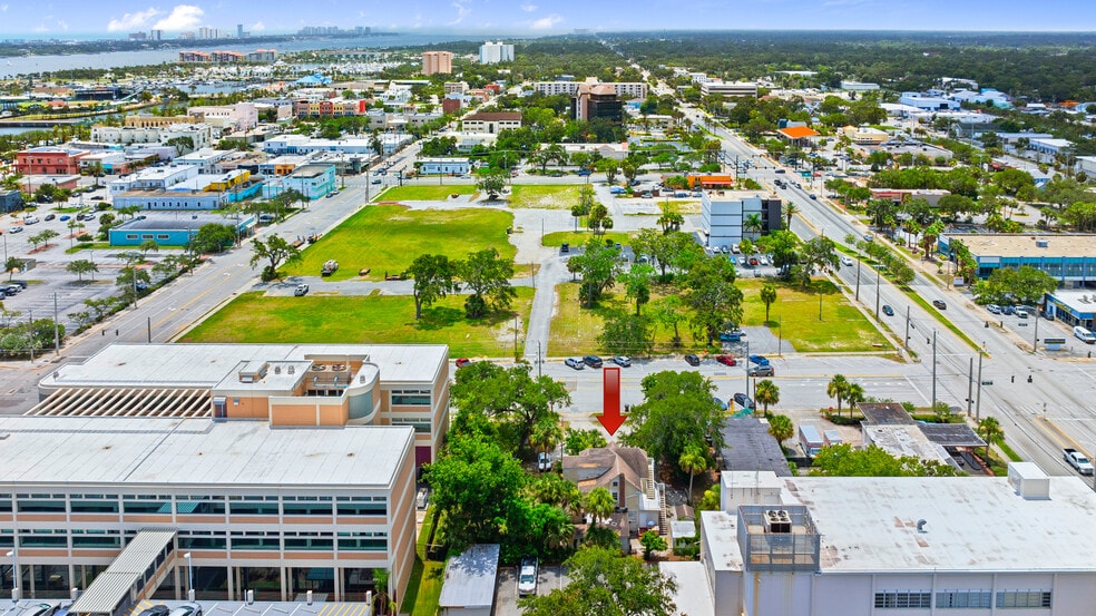 Primary Photo Of 228 Bay St, Daytona Beach Apartments For Sale