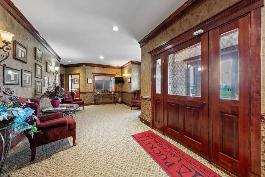 More Photos Of 616 Lana Dr, Cameron Office For Sale