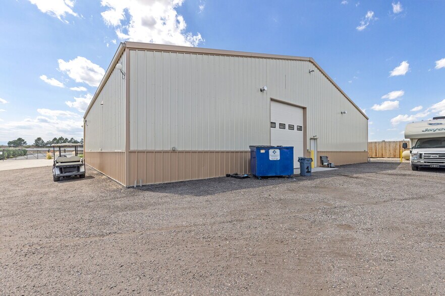 More Photos Of 17164 I 25 Frontage Rd, Platteville Flex For Lease