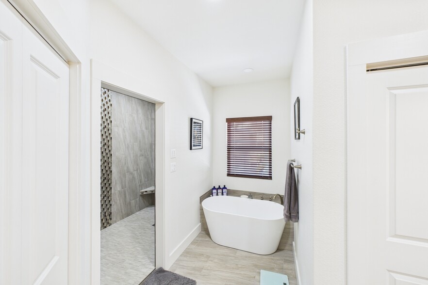 More Photos Of 141 County Road 851, Elizabeth Hotel For Sale