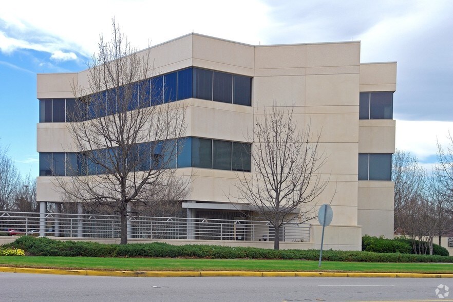 More Photos Of 2001 Laurel St, Columbia Medical For Sale