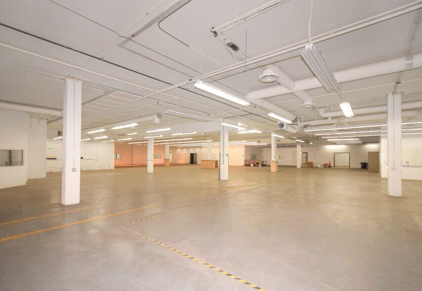 More Photos Of 1440 N Spring St, Los Angeles Warehouse For Lease