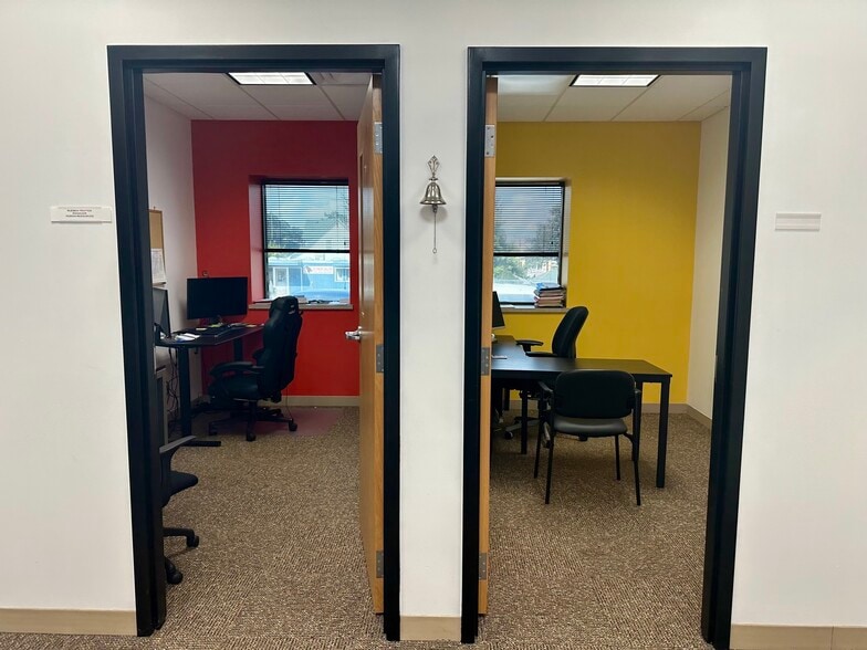 More Photos Of 3650 N Fremont Ave, Minneapolis Office For Sale