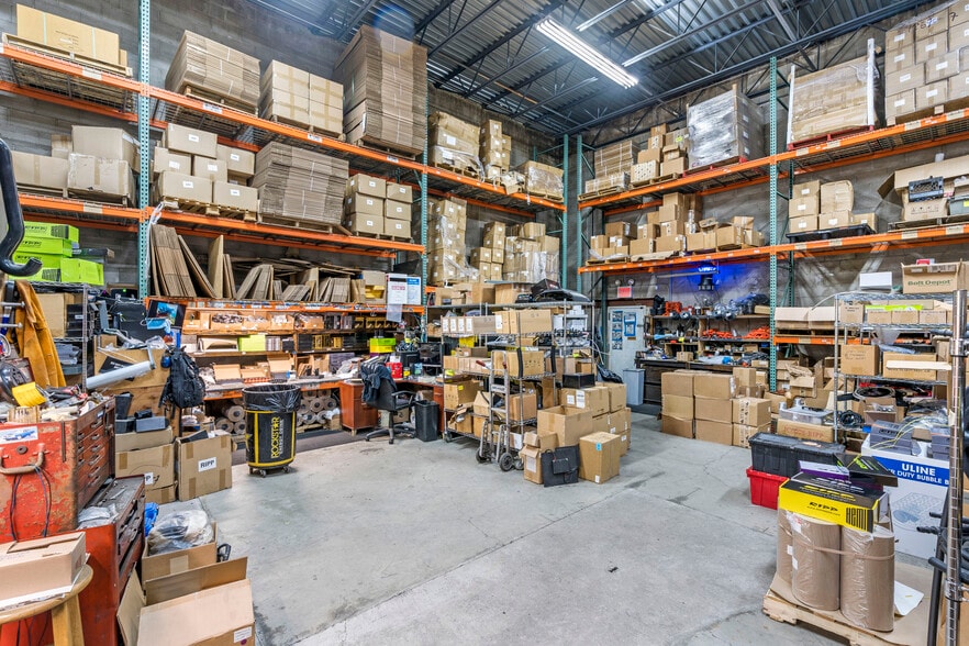 More Photos Of 574 Industrial Loop, Staten Island Warehouse For Sale