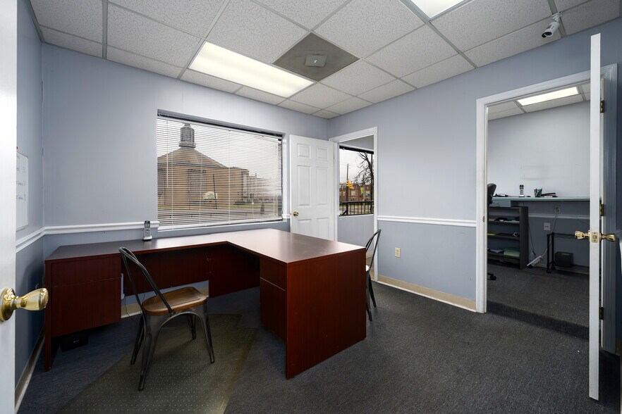 More Photos Of 5547 1st Ave N, Birmingham Freestanding For Sale