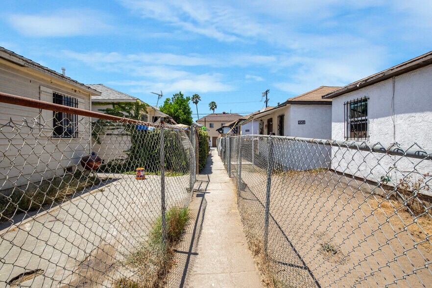 More Photos Of 9309 S Western Ave, Los Angeles Apartments For Sale