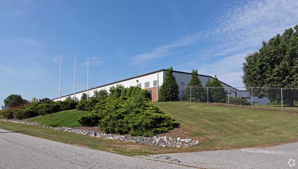 More Photos Of 113 Sunrise Center Dr, Thomasville Industrial For Sale