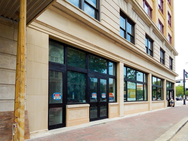 More Photos Of 3 W Garden St, Pensacola Coworking Space