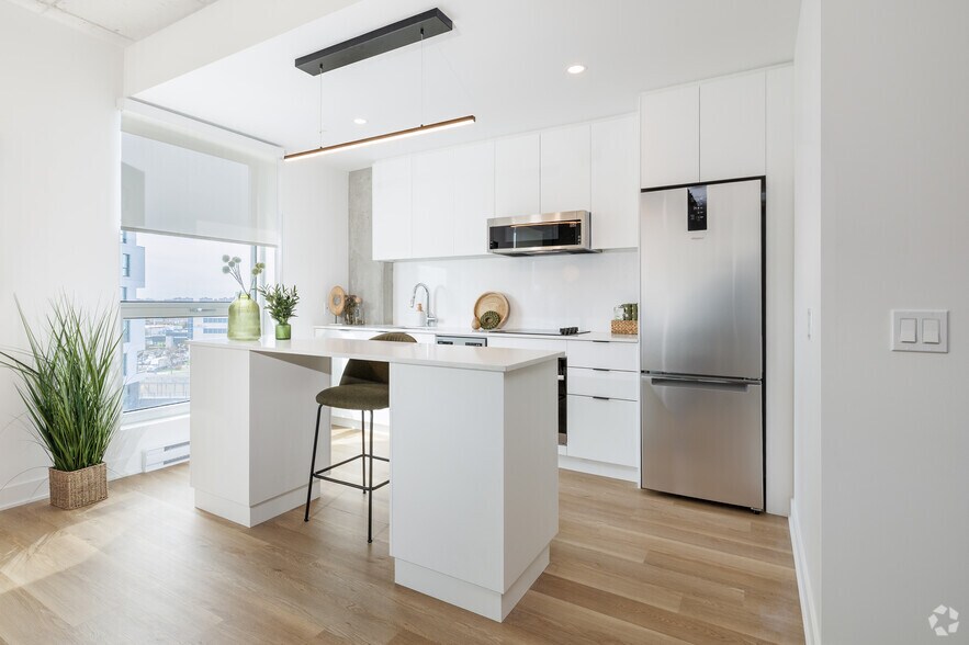 More Photos Of 5200 St De La Savane, Montréal Apartments For Lease