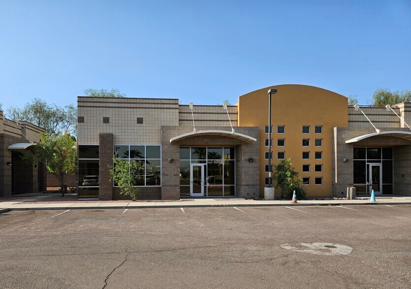 Primary Photo Of 8765 W Kelton Ln, Peoria Medical For Lease