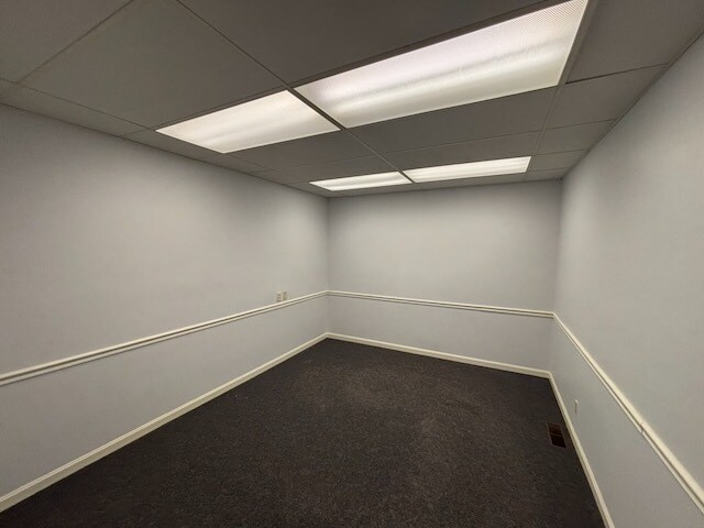 More Photos Of 309 Main St, Mount Vernon Office For Lease