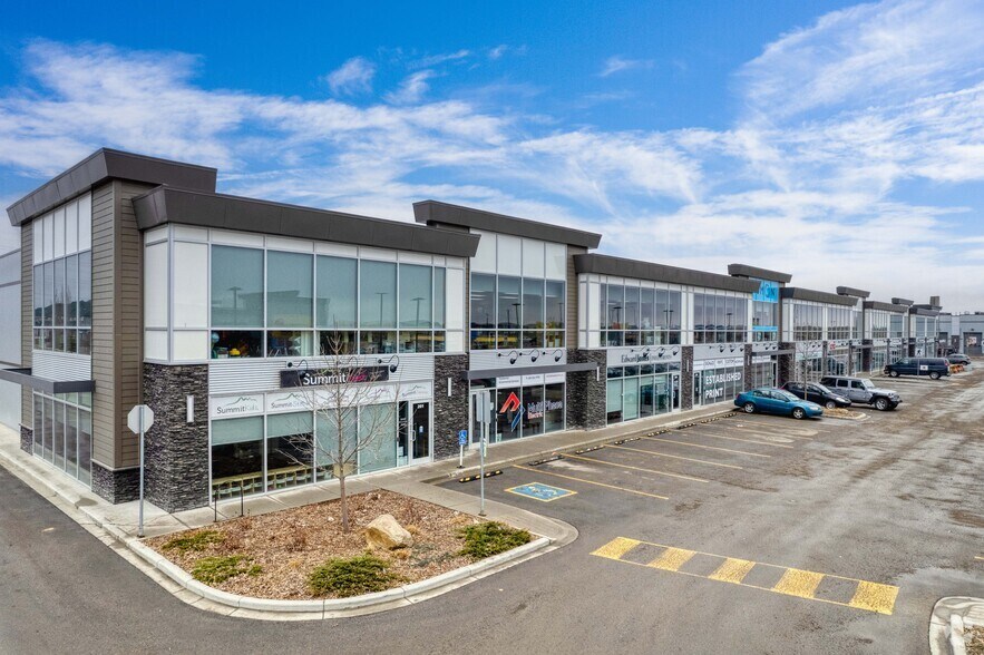 More Photos Of 100 Rainbow Rd, Chestermere Storefront Retail Office For Lease