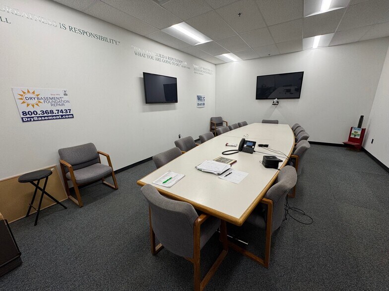 More Photos Of 1811 N Topping Ave, Kansas City Warehouse For Sale